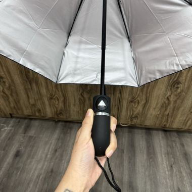 Ô Dù Gấp 3 In Logo Kỷ Niệm 20 Năm HMP – Quà Tặng Doanh Nghiệp Cao Cấp