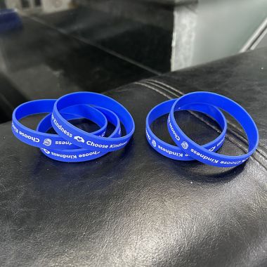 SẢN XUẤT VÒNG TAY CAO SU GIÁ RẺ - VÒNG TAY CAO SU IN LOGO THEO YÊU CẦU