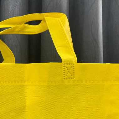 Túi vải không dệt màu vàng in logo theo yêu cầu