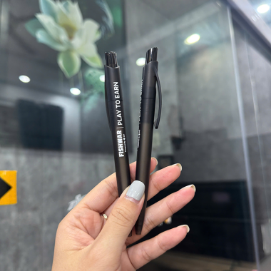 Bút Bi Nhựa In Logo Theo Yêu Cầu - Giá Rẻ, Chất Lượng Cao