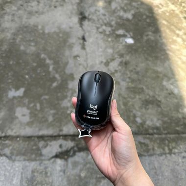 Chuột Logitech In Logo Theo Yêu Cầu - Quà Tặng Doanh Nghiệp Cao Cấp