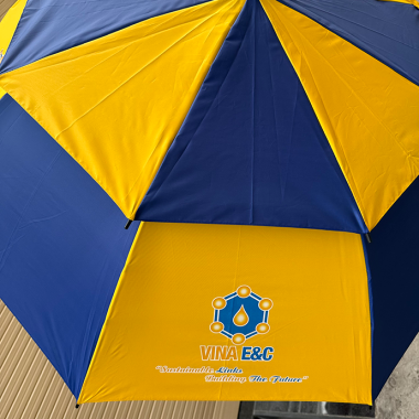 Dù Cỡ Lớn 2 Tầng Cao Cấp In Logo Theo Yêu Cầu – Quà Tặng Sang Trọng, Bền Đẹp