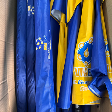 Dù Cỡ Lớn 2 Tầng Cao Cấp In Logo Theo Yêu Cầu – Quà Tặng Sang Trọng, Bền Đẹp