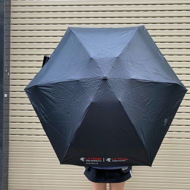 Ô Dù Gấp Gọn Màu Đen – In Logo La Trobe University