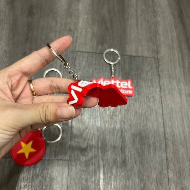 Móc Khóa Nhựa Dẻo Màu Đỏ – In Logo Theo Doanh Nghiệp