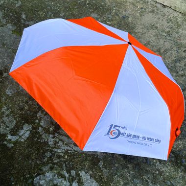 Ô Dù Cầm Tay In Logo Kỷ Niệm 15 Năm – Quà Tặng Doanh Nghiệp Cao Cấp