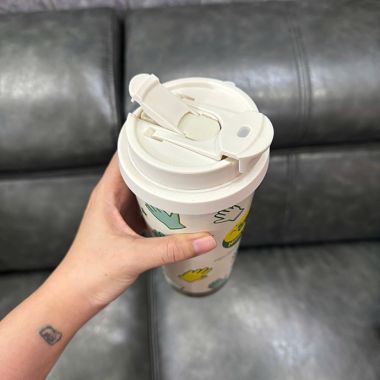 Bình Giữ Nhiệt Họa Tiết Hoa In Logo Theo Yêu Cầu – Sang Trọng, Giá Tốt