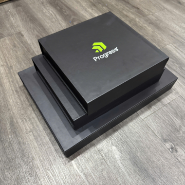 Hộp Quà Tặng Cao Cấp In Logo Theo Yêu Cầu