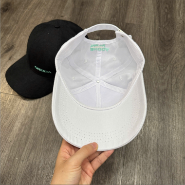 Mũ Lưỡi Trai Thêu Logo Skoda – Màu Đen/Trắng – In Logo Theo Yêu Cầu