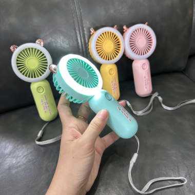 Quạt mini cầm tay tai gấu dễ thương kèm dây đeo in logo