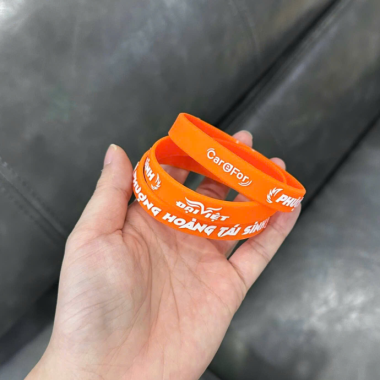 Vòng Tay Cao Su Màu Cam In Logo Sự Kiện Theo Yêu Cầu