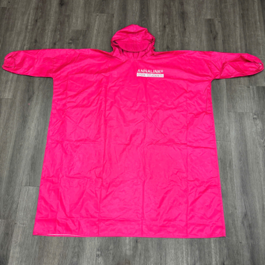 Áo Mưa Cánh Dơi Màu Hồng In Logo – Thiết Kế Che Phủ Rộng, Dễ Gấp Gọn