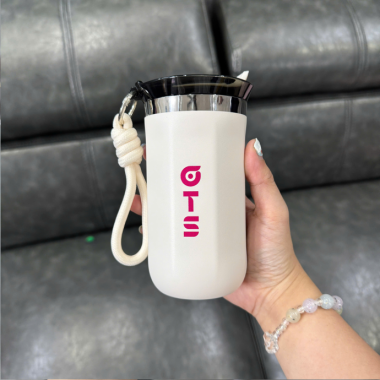 Bình Giữ Nhiệt Mini Có Quai Dây – In Logo Theo Yêu Cầu, Nhỏ Gọn Tiện Lợi