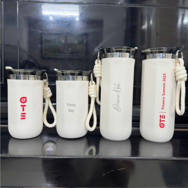 Bình Giữ Nhiệt Mini Có Quai Dây – In Logo Theo Yêu Cầu, Nhỏ Gọn Tiện Lợi
