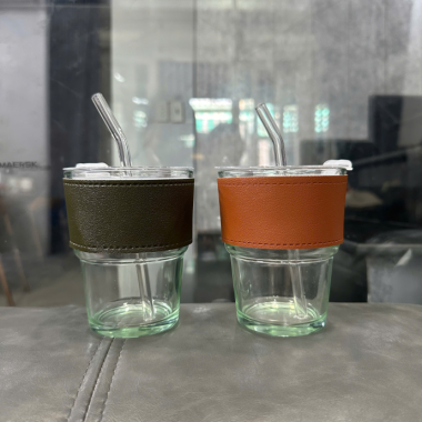 Ly Thủy Tinh Bọc Da – In Logo Theo Yêu Cầu, Quà Tặng Doanh Nghiệp Sang Trọng