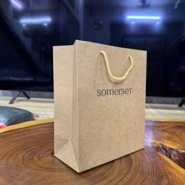 Hộp Quà Cứng Cột Nơ – In Logo Theo Yêu Cầu, Sang Trọng Và Tinh Tế