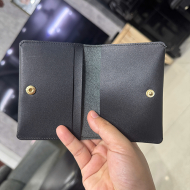 Ví Đựng Thẻ Da PU Khắc Logo – Thiết Kế Đơn Giản, Sang Trọng