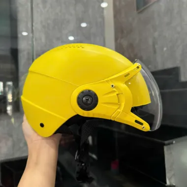 Mũ Bảo Hiểm Có Kính In Logo Theo Yêu Cầu