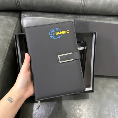 Bộ Quà Tặng Doanh Nghiệp Sổ Da & Bình Giữ Nhiệt – In Logo Theo Yêu Cầu, Sang Trọng Và Chuyên Nghiệp