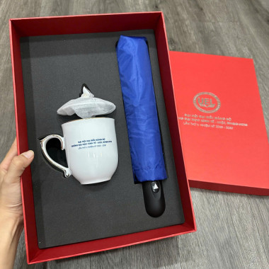 Hộp Quà Tặng Ly Sứ Và Ô Dù – Quà Tặng Sự Kiện Trang Trọng, Ý Nghĩa