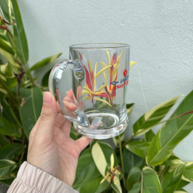 Bộ 2 Ly Thủy Tinh Quai Cầm Trong Hộp Giấy – Quà Tặng Doanh Nghiệp Sang Trọng