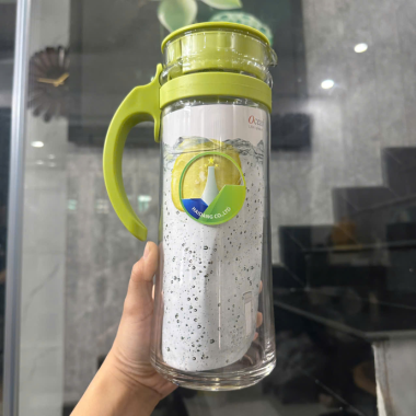 Bình Thủy Tinh Có Tay Cầm Ocean Patio 1.3L – Thiết Kế Nắp Gài Tiện Lợi, Quà Tặng In Logo Doanh Nghiệp