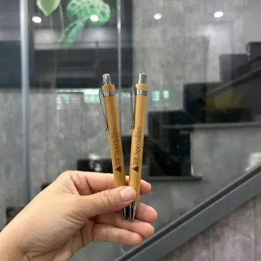 Bộ Quà Tặng Doanh Nghiệp BJC Specialties – Giftset Sổ Tay Bìa Tre Và Bút Gỗ Theo Yêu Cầu