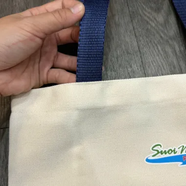 Túi Vải Canvas In Logo Theo Yêu Cầu Giá Rẻ – Túi Tote Canvas Quà Tặng Doanh Nghiệp