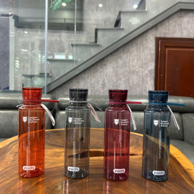 Bình Nhựa Cao Cấp In Logo Theo Yêu Cầu – Giá Tốt, An Toàn Sức Khỏe | Quà Tặng Nhanh