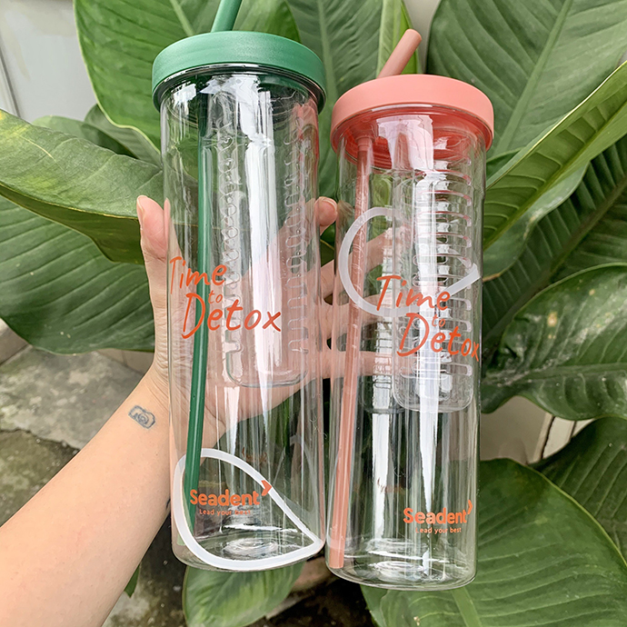 Bình Nước Nhựa In Logo Theo Yêu Cầu – Nắp Nhiều Màu Trẻ Trung