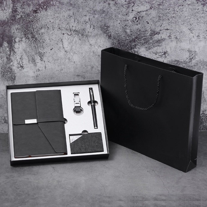 Set Quà Tặng Doanh Nghiệp Cao Cấp Sổ Da – Bút Ký – Móc Khóa – Card Visit Kèm Túi Giấy
