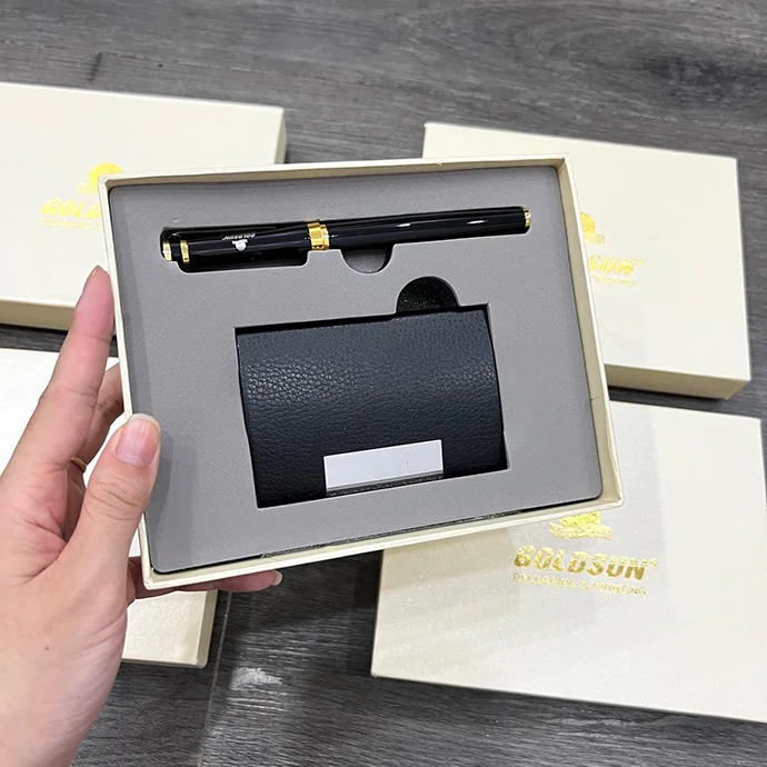 Bộ Gift 2 Món Cao Cấp: Bút Kim Loại + Ví Đựng Namecard – Khắc Logo Theo Yêu Cầu, Hộp Quà In Logo