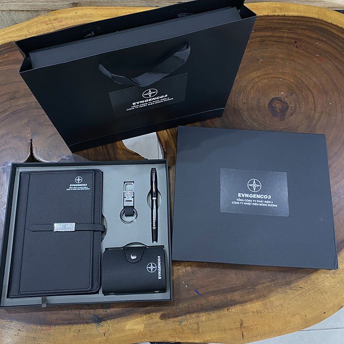 Bộ quà tặng sổ tay 4 món - Quà tặng doanh nghiệp giá rẻ | Quà Tặng Nhanh