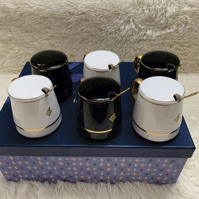 Bộ Hũ Sứ Cao Cấp Màu Đen Trắng Viền Vàng – Quà Tặng Sang Trọng Cho Doanh Nghiệp