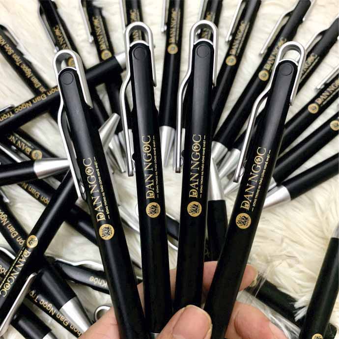 Bút Bi Nhựa BP-2013E - Đen - Quà Tặng Quảng Bá Thương Hiệu