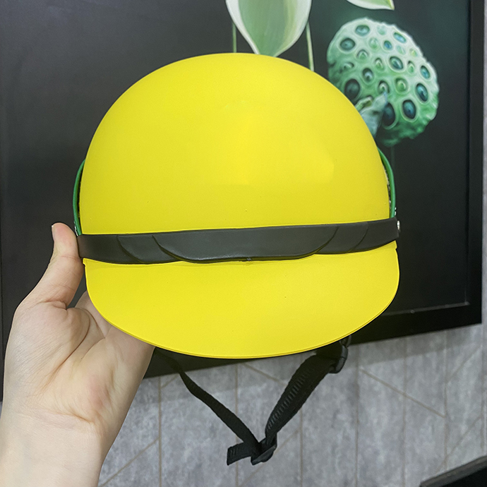 Nón bảo hiểm nửa đầu xanh trắng, thiết kế thể thao sang trọng, in logo doanh nghiệp.