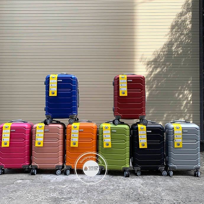 Vali 20 Inch Gắn Logo Kim Loại - Quà Tặng Doanh Nghiệp Sang Trọng