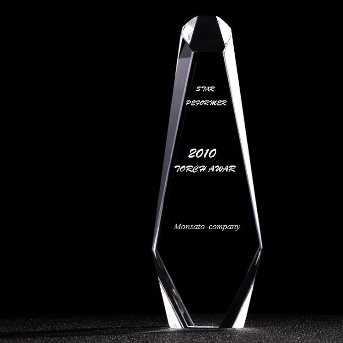 Cúp Pha Lê Ngũ Giác Sang Trọng – Khắc Chữ Vinh Danh