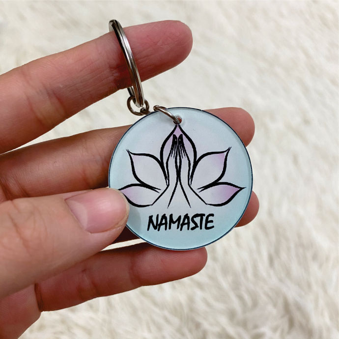 Móc Khóa Namaste Hình Hoa Sen – Tông Xanh Pastel – In Theo Yêu Cầu