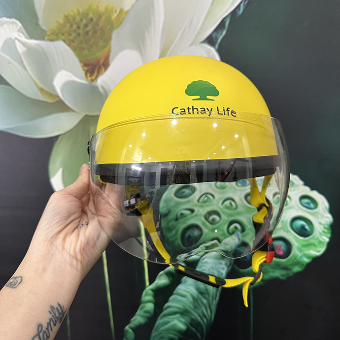 Mũ Bảo Hiểm Trẻ Em In Logo Doanh Nghiệp – Quà Tặng Theo Yêu Cầu