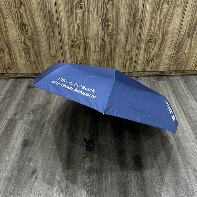 Ô Dù Gấp Gọn Màu Xanh Navy – Tay Cầm Nhựa Đen In Logo Doanh Nghiệp