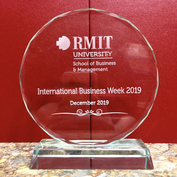 Kỷ Niệm Chương Thủy Tinh Hình Tròn Cao Cấp