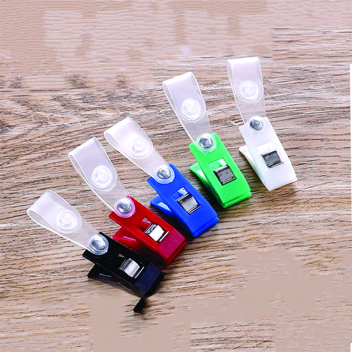 Móc Đeo Thẻ Nhựa - Tiện Lợi, Chắc Chắn Và Đảm Bảo Chất Lượng