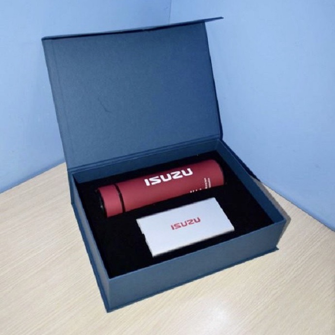 Set Quà Tặng Doanh Nghiệp Bình Giữ Nhiệt In Logo ISUZU – Hộp Quà Cao Cấp