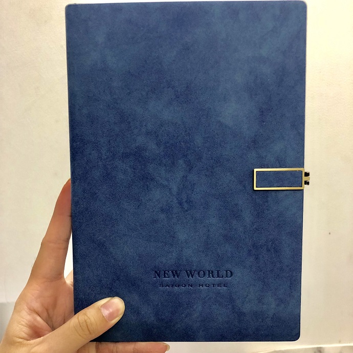 Sổ Tay Bìa Da Xanh Dương Khóa Kim Loại – Sổ Ghi Chép Cao Cấp