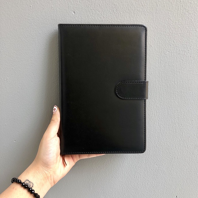 Sổ Tay Bìa Da Đen Nút Bấm Cao Cấp – Sổ Ghi Chép Doanh Nghiệp