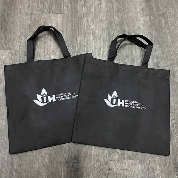 Túi Vải Không Dệt In Logo Đại Học Công Nghiệp - Bền Đẹp, Giá Rẻ