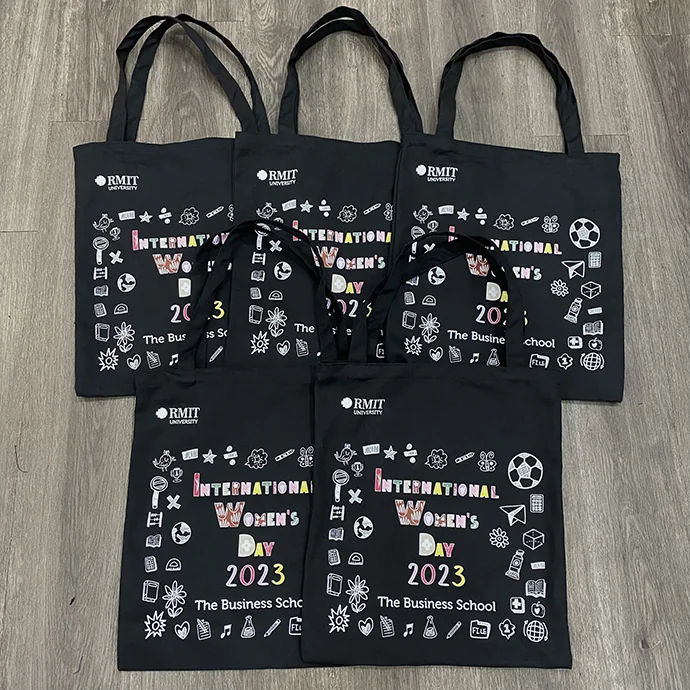 Túi Canvas Màu Đen In Logo Đại Học RMIT - In Chuyển Nhiệt Sắc Nét