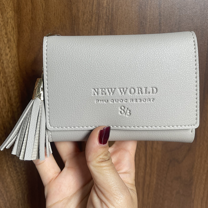 Ví Da Nữ Màu Xám Logo New World Phú Quốc Resort – Quà Tặng Cao Cấp