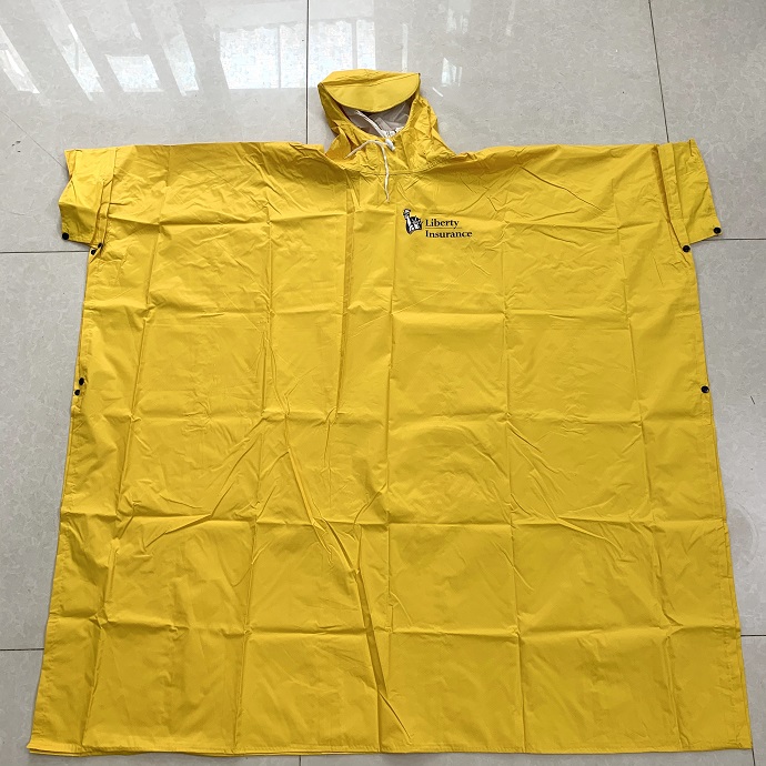 Áo Mưa Cánh Dơi Màu Vàng In Logo Liberty Insurance – Quà Tặng Doanh Nghiệp